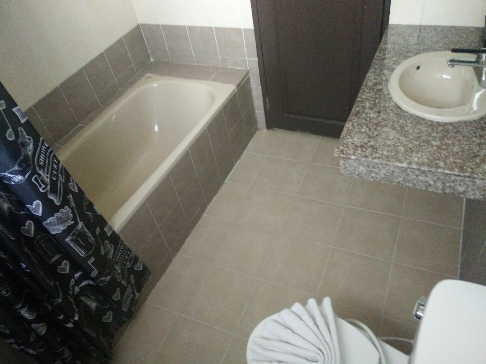 Hotel Baan Pulaoon à Krabi town Extérieur photo